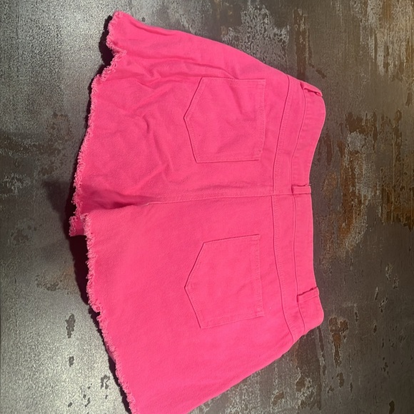 Pink rhinestone studded pink distressed frayed festival concert jean shorts BNWT - Picture 6 of 8